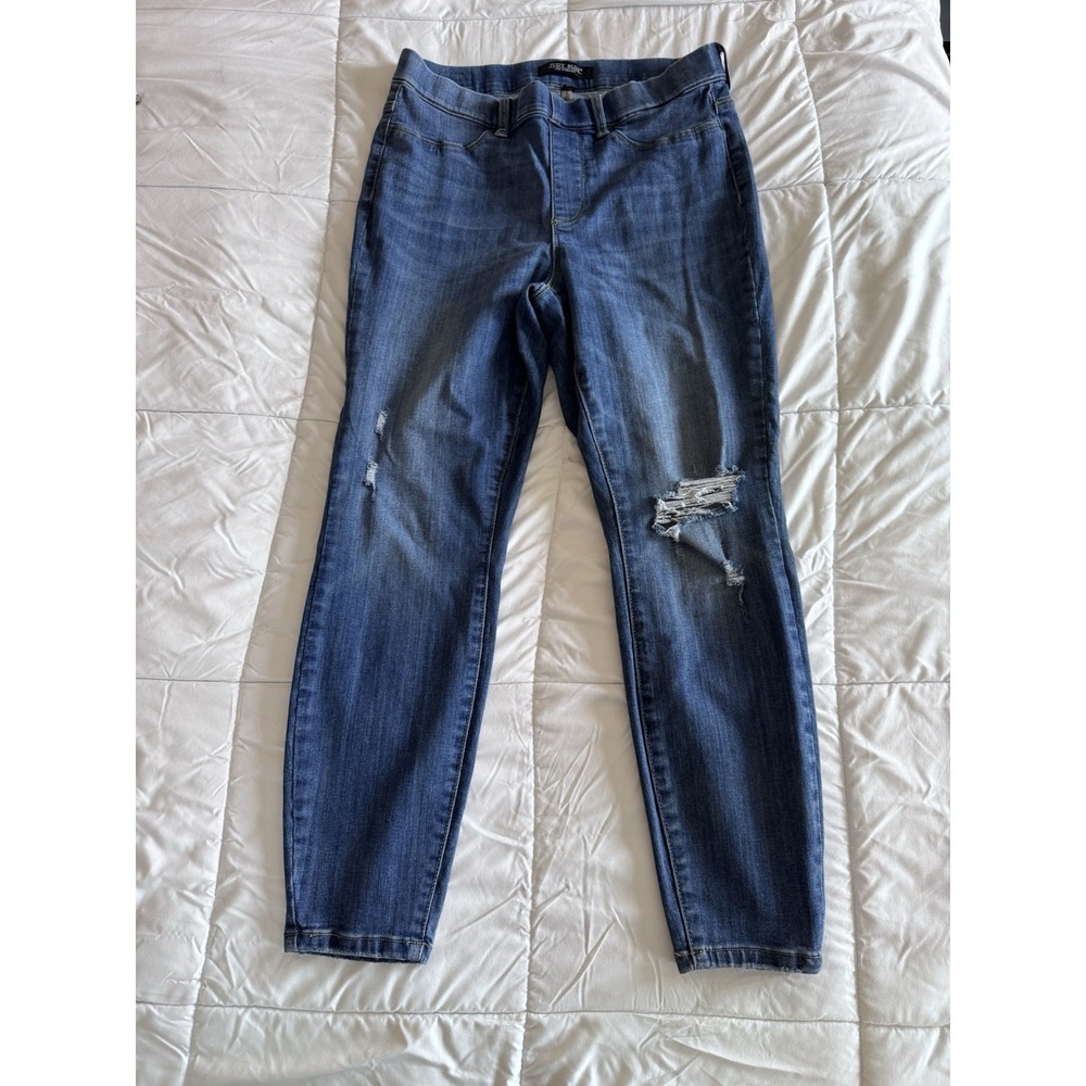Judy Blue Dark Wash Distressed Ankle Jeans